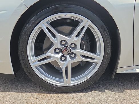 Used 2024 Chevrolet Corvette Stingray Coupe w/ Battery Protection Package RWD image 21