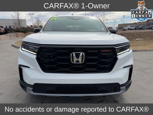 Used 2024 Honda Pilot TrailSport image 2