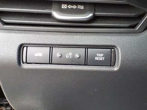 Used 2022 Nissan Altima 2.5 SV FWD image 17