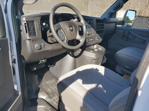 New 2025 Chevrolet Express 3500 w/ Power Convenience Package RWD image 15