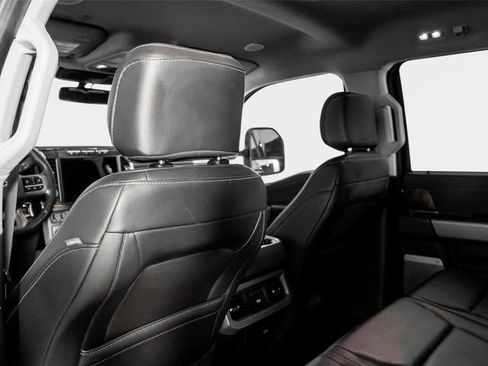 Used 2024 Ford F250 Lariat w/ Lariat Ultimate Package AWD/4WD image 34