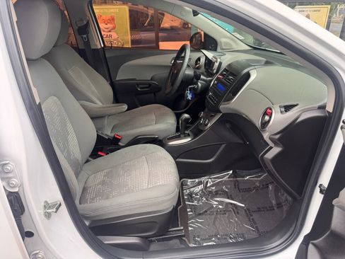 Used 2014 Chevrolet Sonic LS FWD image 12