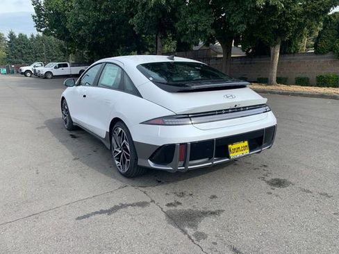New 2025 Hyundai Ioniq 6 SEL image 3