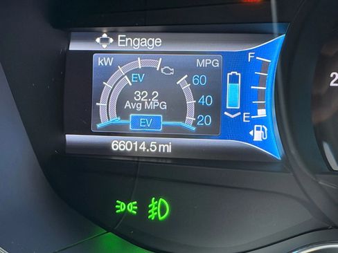 Used 2015 Ford Fusion SE w/ Equipment Group 502A image 5