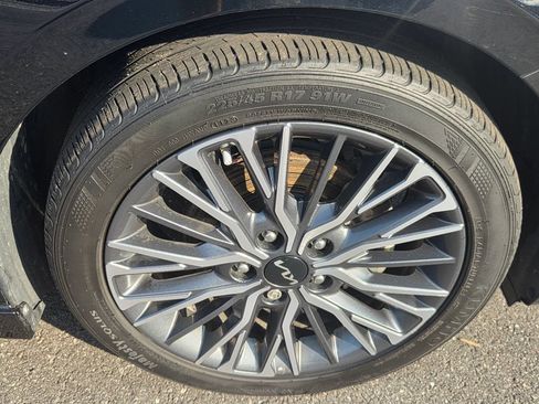 Used 2023 Kia Forte GT-Line w/ GT-Line Premium Package FWD image 8