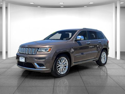 Used 2018 Jeep Grand Cherokee Summit AWD/4WD image 2