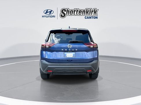 Used 2021 Nissan Rogue S FWD image 7