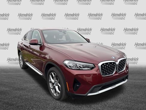 Certified 2025 BMW X4 xDrive30i image 7