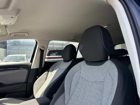 Used 2025 Volkswagen Tiguan S AWD/4WD image 17