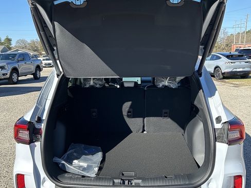 New 2026 Ford Escape SE w/ PHEV Premium Package image 5