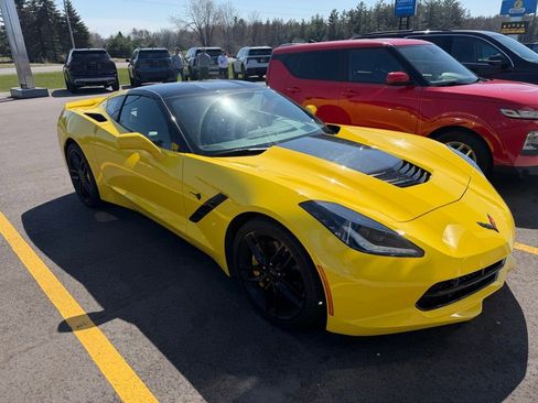 Used 2017 Chevrolet Corvette Stingray Coupe image 3