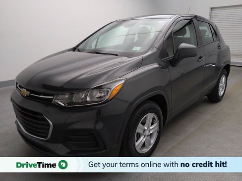Used 2020 Chevrolet Trax LS FWD image 1