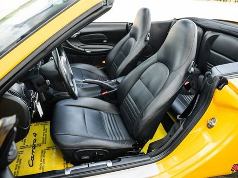 Used 2000 Porsche 911 Carrera 4 image 4