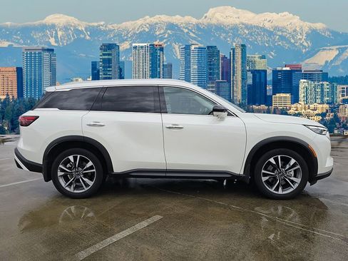 Certified 2023 INFINITI QX60 Luxe w/ Cargo Package image 7