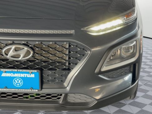Used 2019 Hyundai Kona SE FWD image 12