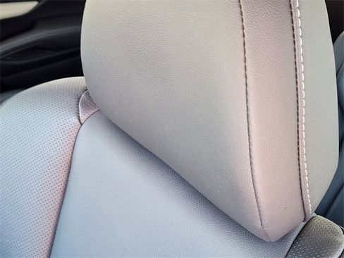 Certified 2021 Subaru Ascent Limited w/ Technology Package image 15