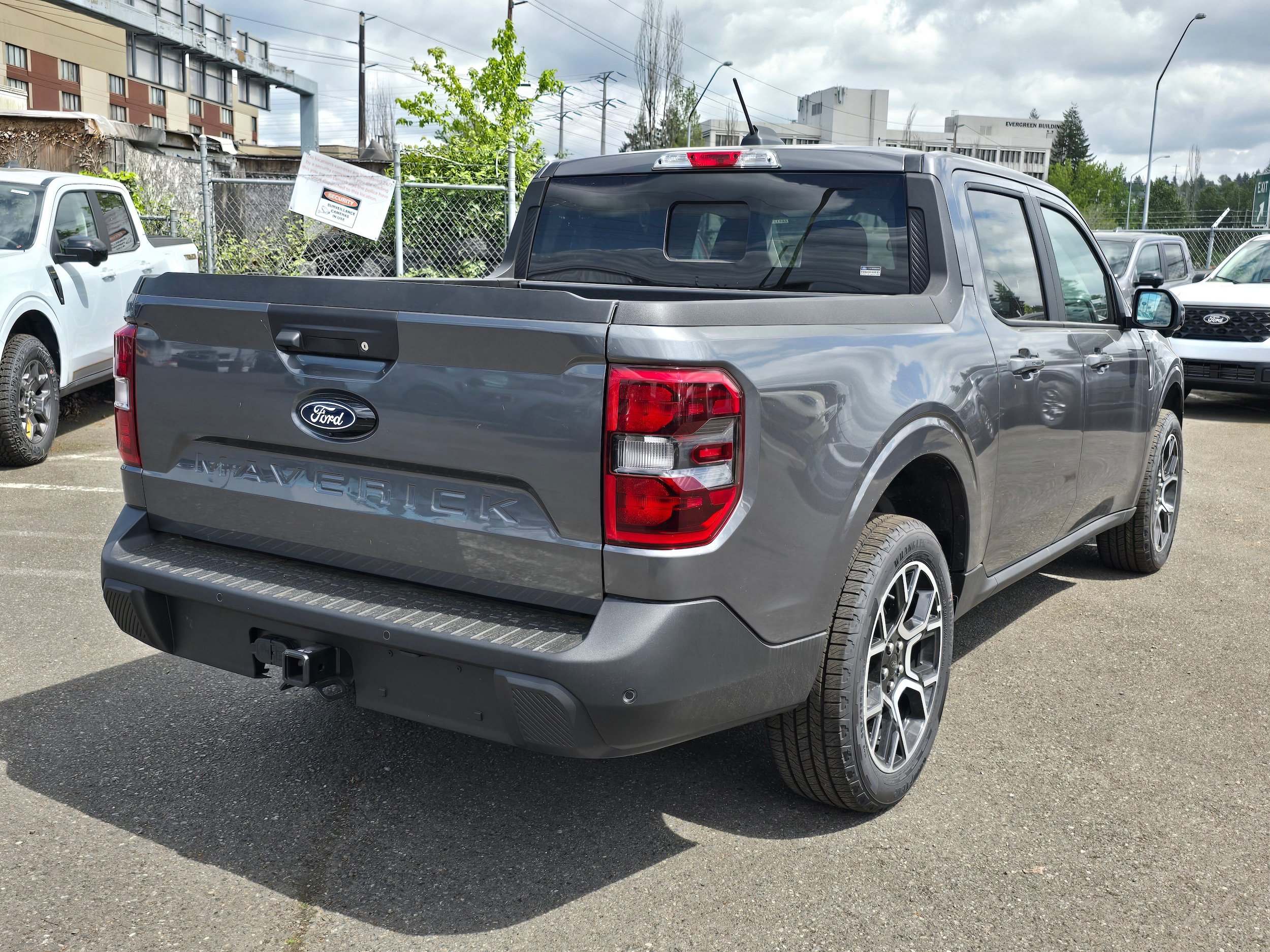 New 2026 Ford Maverick Lariat w/ 4K Tow Package AWD/4WD image 5