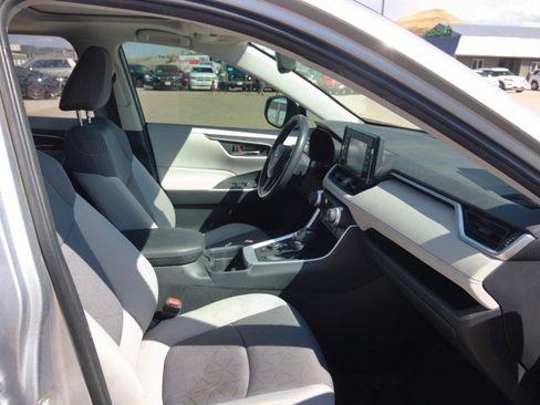 Used 2021 Toyota RAV4 XLE w/ Convenience Package AWD/4WD image 31