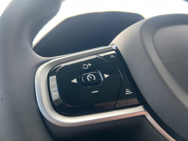 New 2026 Volvo XC90 T8 Plus w/ Protection Package Premier AWD/4WD image 29