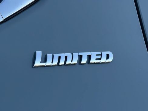 Used 2026 Toyota Tundra Limited AWD/4WD image 10
