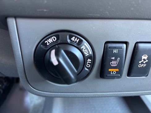 Used 2017 Nissan Frontier SV w/ SV Value Truck Package image 34