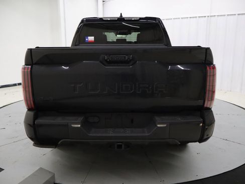Used 2023 Toyota Tundra Platinum image 4