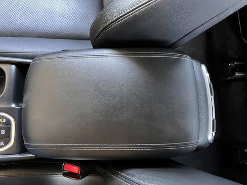 Used 2019 Hyundai Santa Fe AWD image 42