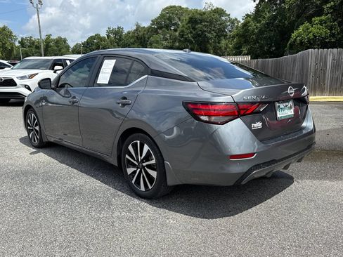 Used 2024 Nissan Sentra SV w/ SV Premium Package FWD image 3