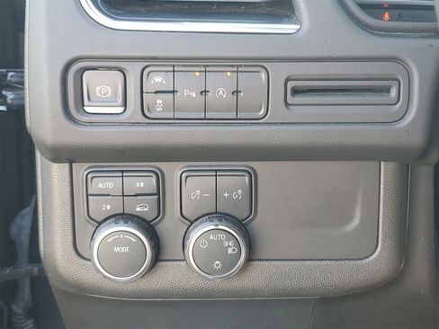 Used 2023 Chevrolet Tahoe LT image 20