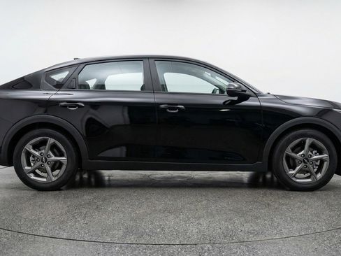 Used 2025 Kia K4 FWD image 9