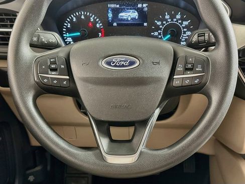 Used 2022 Ford Escape SE FWD image 14