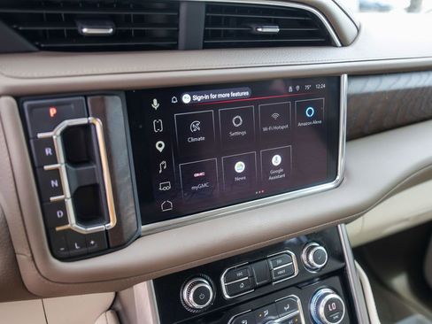 Used 2023 GMC Yukon Denali RWD image 19