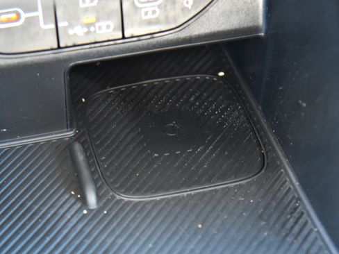 Used 2025 Kia Sorento S w/ Panoramic Sunroof Package FWD image 30