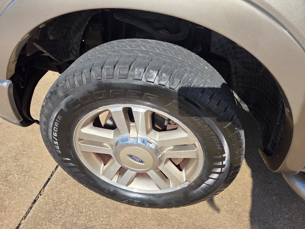 Used 2005 Ford F150 Lariat RWD image 17
