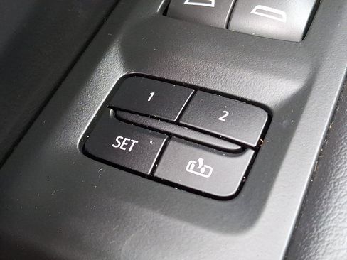 Used 2021 Chevrolet Tahoe LT image 25