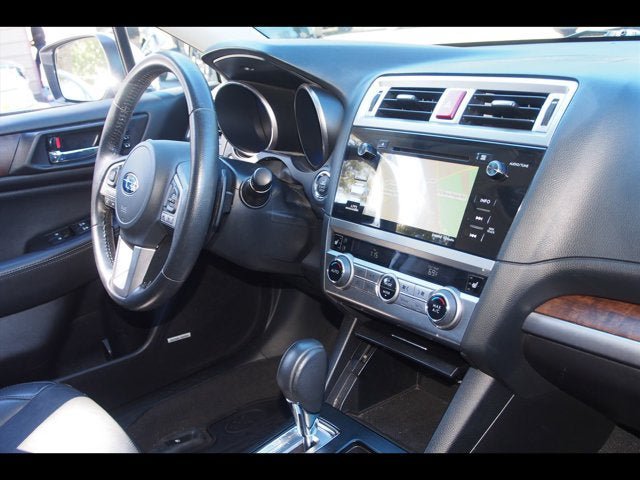 Used 2017 Subaru Outback 2.5i Limited AWD/4WD image 10
