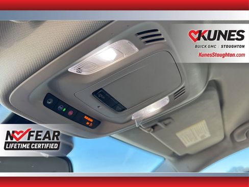 Used 2023 Buick Envision Essence image 31