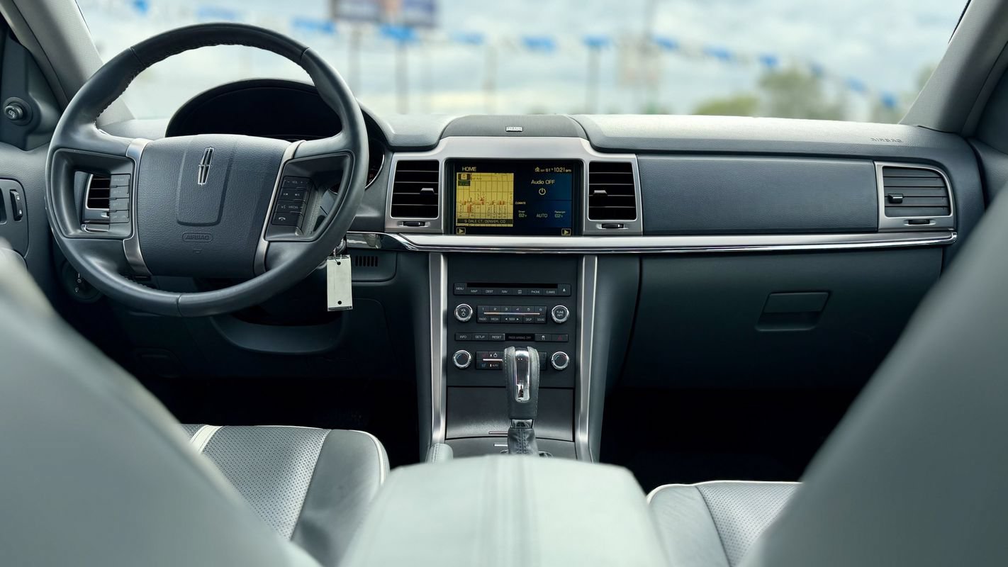 Used 2010 Lincoln MKZ AWD image 17