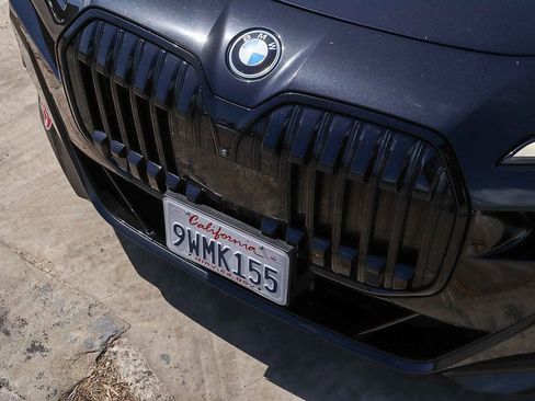 Used 2023 BMW i7 xDrive60 AWD/4WD image 10
