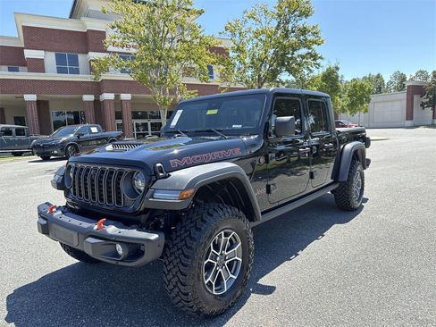 New 2025 Jeep Gladiator Mojave image 7