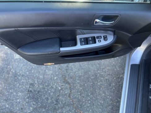 Used 2006 Honda Accord EX image 18