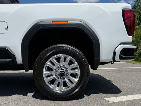 Used 2023 GMC Sierra 2500 Denali w/ Denali Ultimate Package AWD/4WD image 10