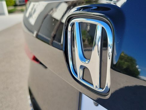 Used 2024 Honda CR-V Sport image 8