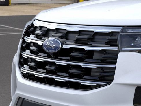 New 2026 Ford Explorer Active w/ Active Comfort Package image 17