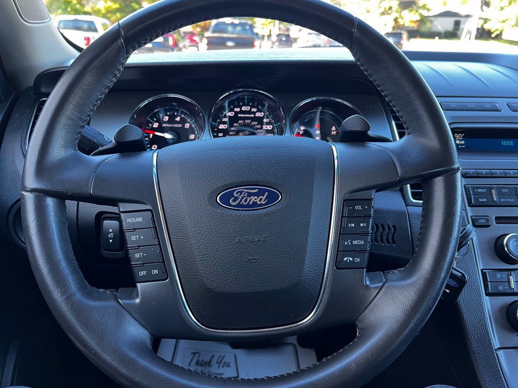 Used 2012 Ford Taurus SEL FWD image 16