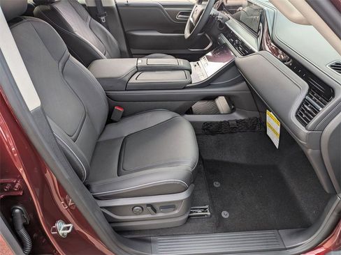 New 2026 INFINITI QX80 Luxe w/ Cargo Package image 32