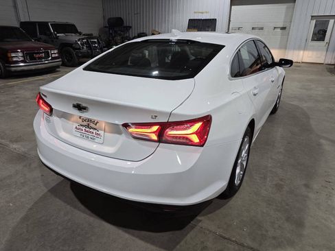 Used 2019 Chevrolet Malibu LT FWD image 12