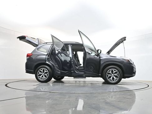 Used 2019 Subaru Forester Premium AWD/4WD image 49