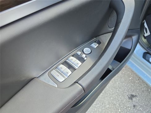 Used 2024 BMW X4 M40i image 20