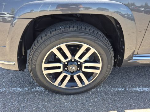 Used 2019 Toyota 4Runner Limited AWD/4WD image 24